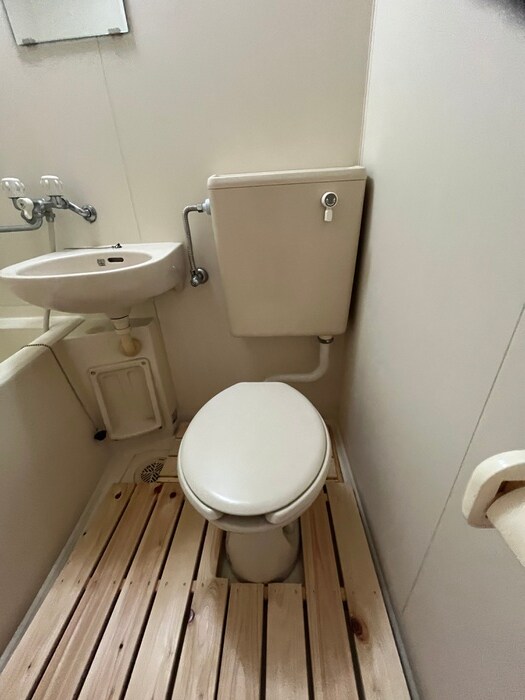 物件内観写真12　(トイレ)