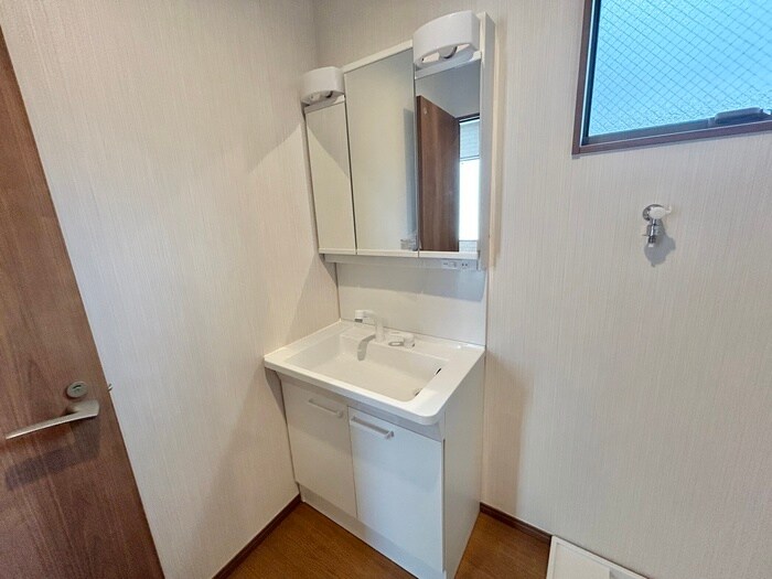 物件内観写真10　(洗面)