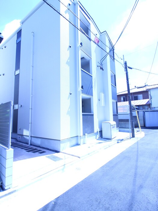 物件外観写真5　(外観写真)