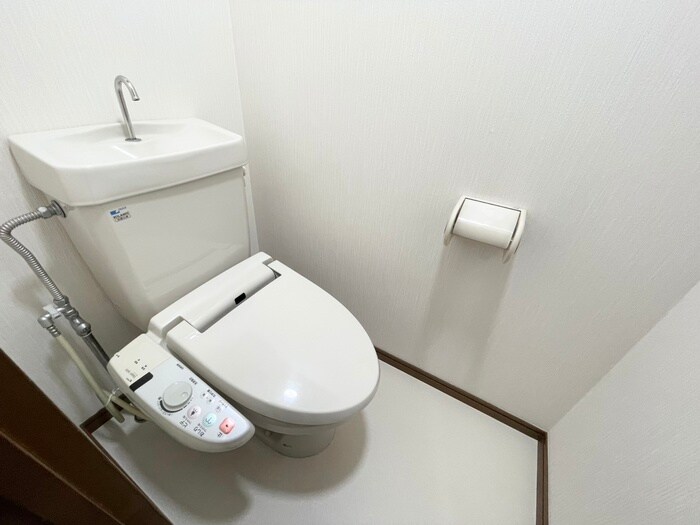 物件内観写真11　(トイレ)