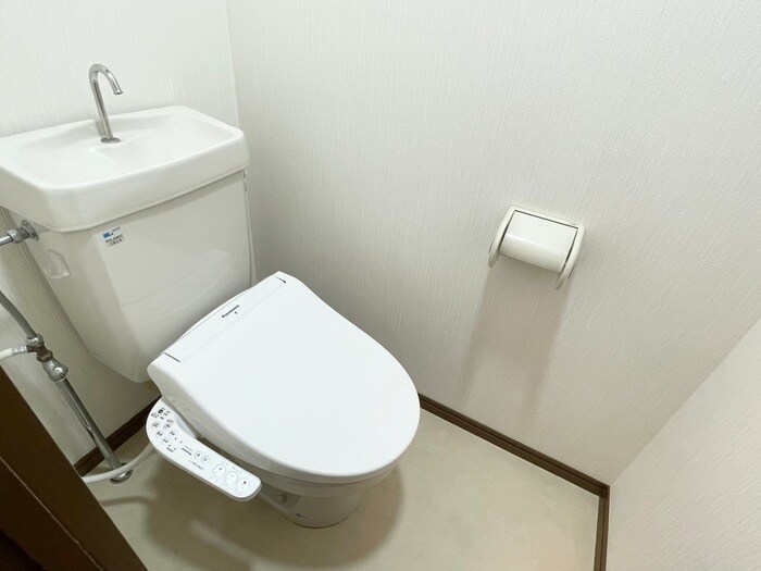 物件内観写真11　(トイレ)