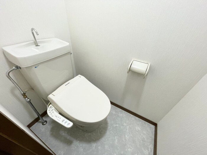 物件内観写真11　(トイレ)