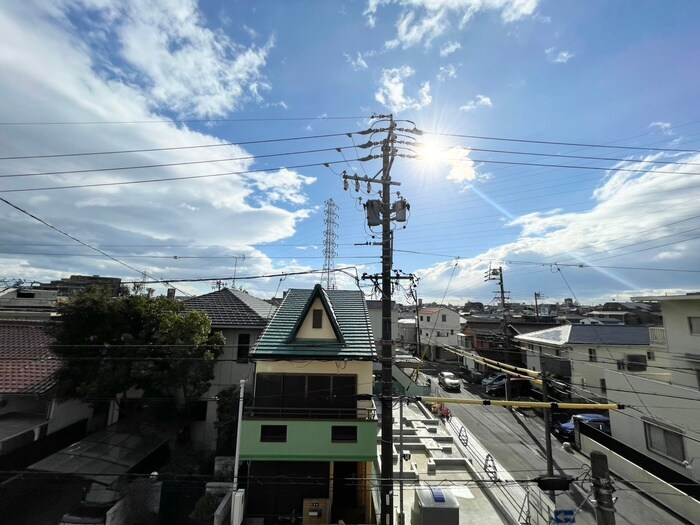 物件内観写真15　(室内からの展望)