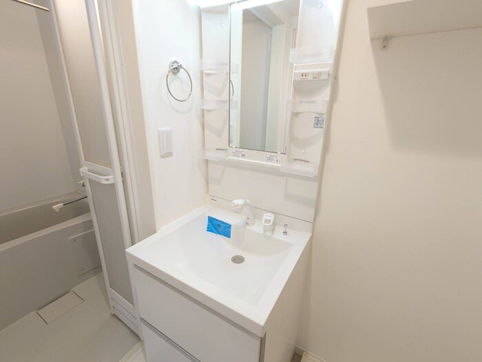 物件内観写真9　(洗面)