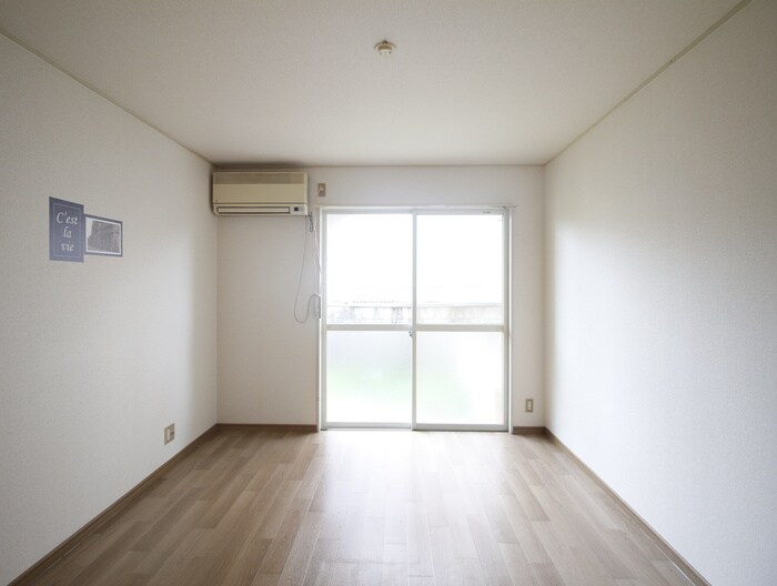 物件内観写真5　(居室)