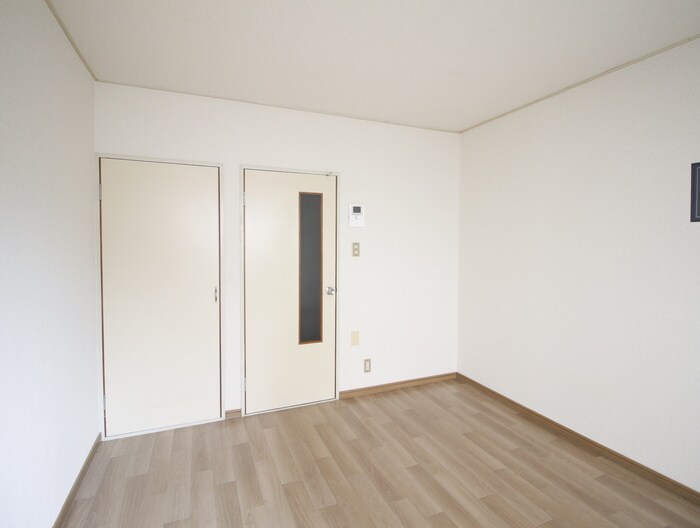 物件内観写真16　(内観写真)