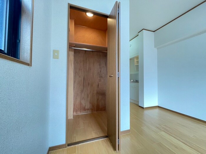 物件内観写真9　(収納)