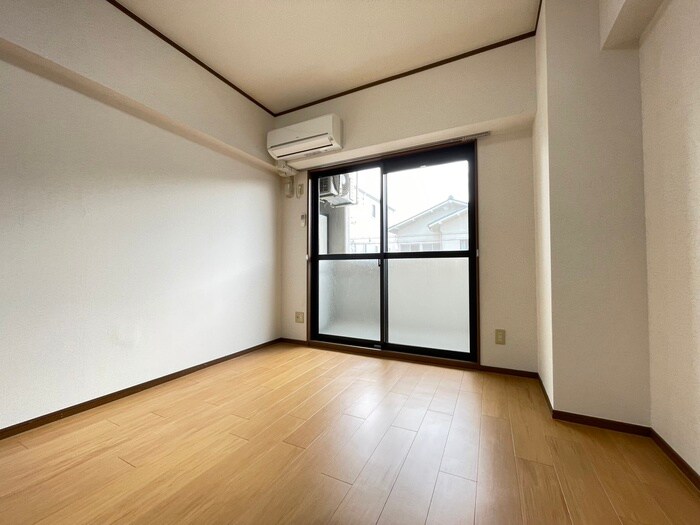 物件内観写真16　(居室)