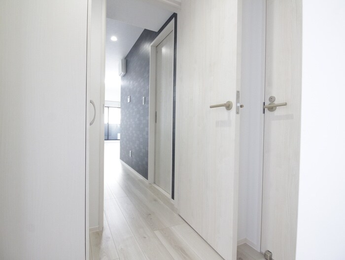 物件内観写真15　(廊下)