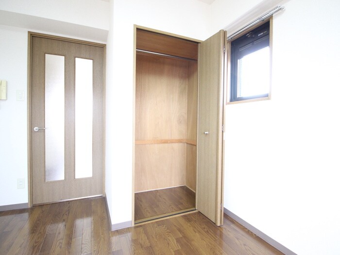 物件内観写真9　(収納)