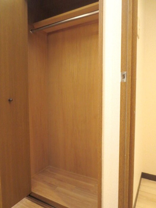 物件内観写真12　(収納)