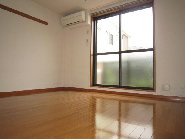 物件内観写真4　(居室)