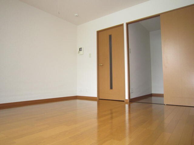 物件内観写真5　(居室)