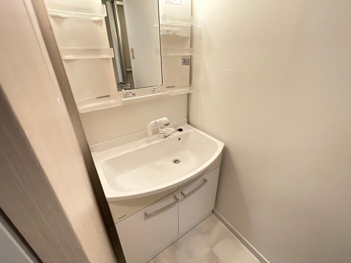 物件内観写真12　(洗面)