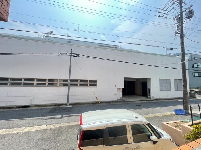 物件内観写真15　(室内からの展望)