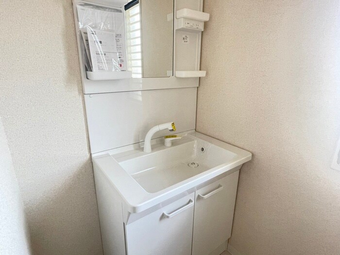 物件内観写真12　(洗面)