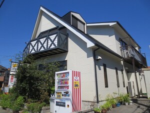 宝幸　ハイツ外観写真