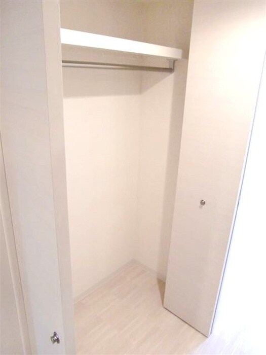 物件内観写真11　(収納)