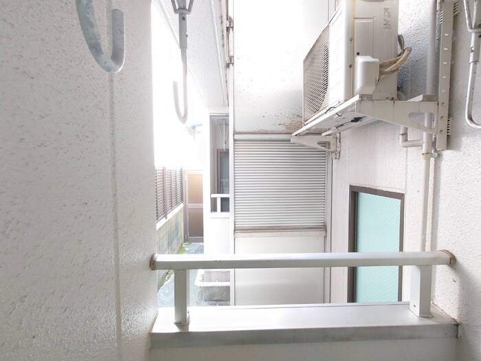 物件内観写真15　(室内からの展望)