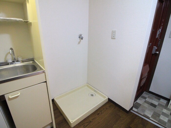 物件内観写真19　(洗濯機置場)