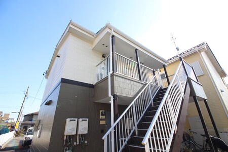 サ－プラス南出外観写真