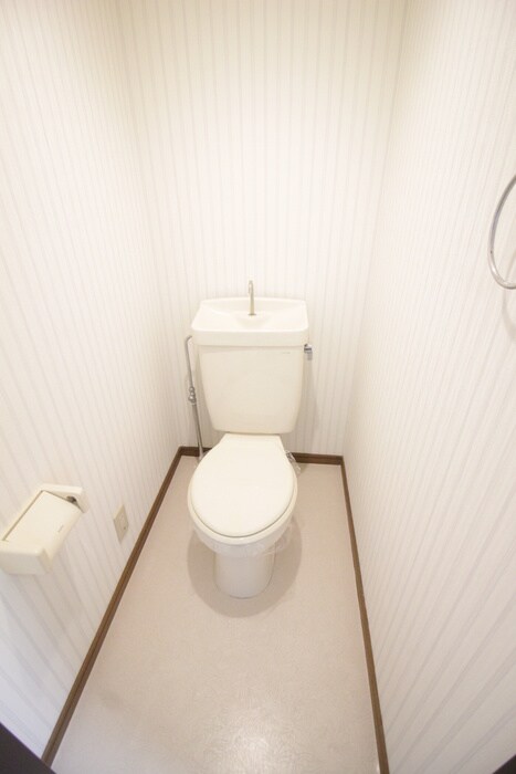 物件内観写真8　(トイレ)