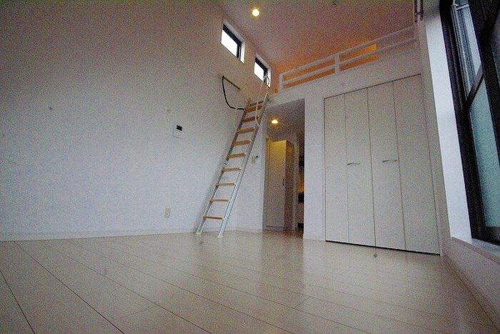 物件内観写真8　(居室)