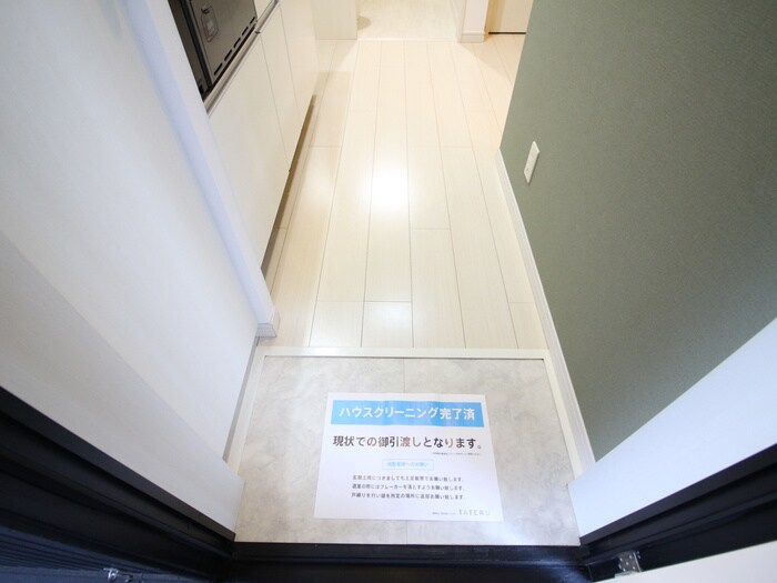 物件内観写真18　(玄関)