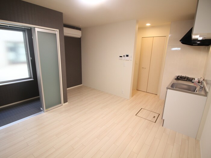 物件内観写真1　(居室)