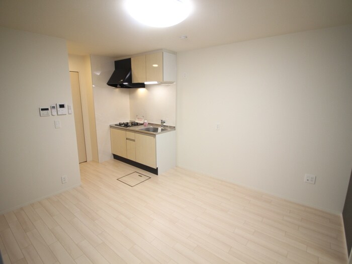 物件内観写真3　(居室)