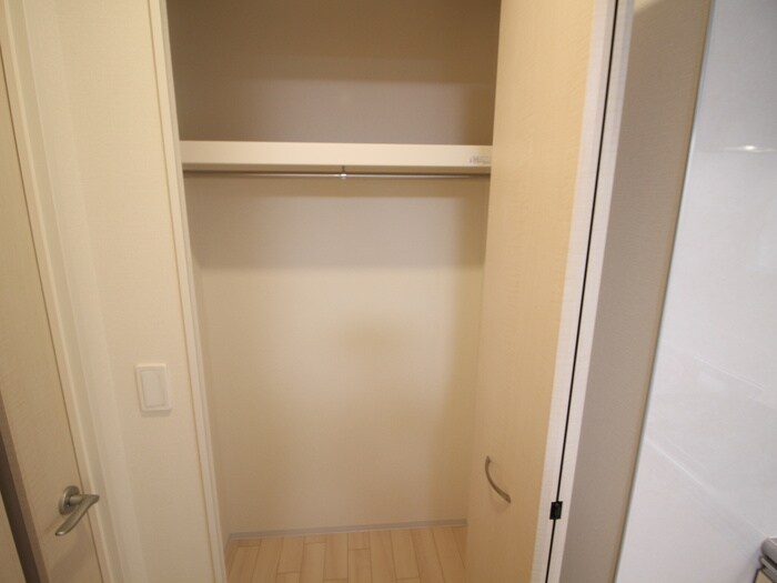 物件内観写真10　(収納)