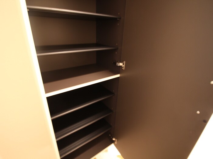 物件内観写真11　(靴箱)