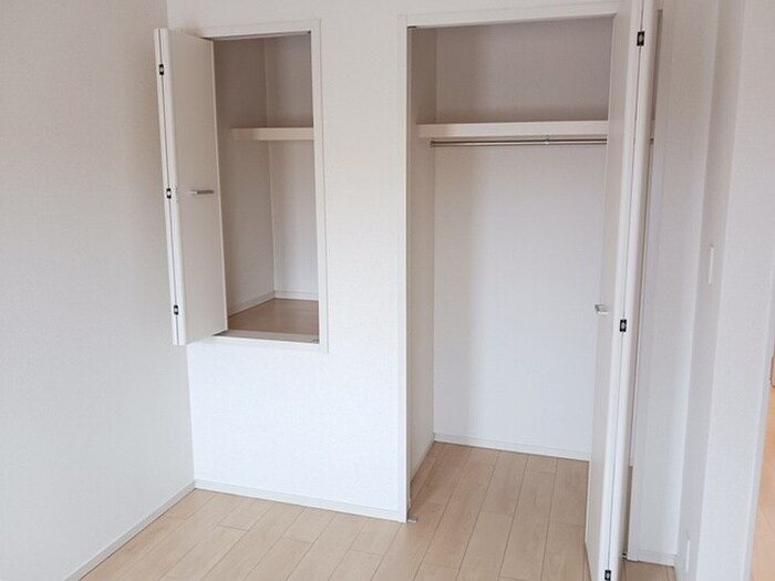 物件内観写真5　(収納)