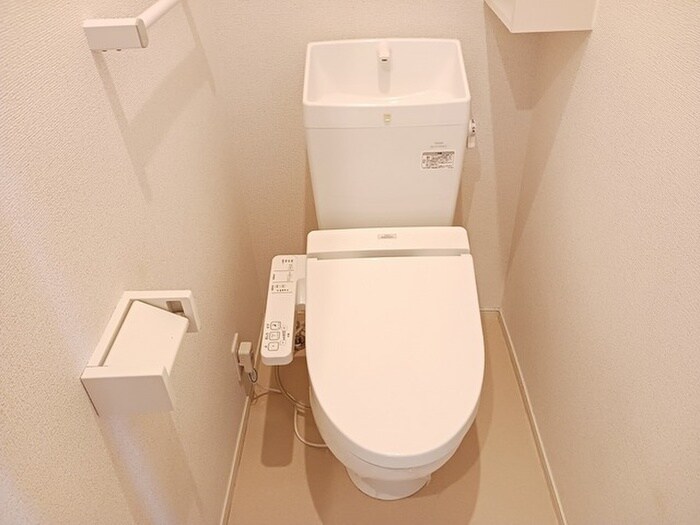 物件内観写真8　(トイレ)