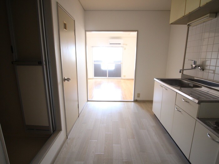 物件内観写真12　(居室)