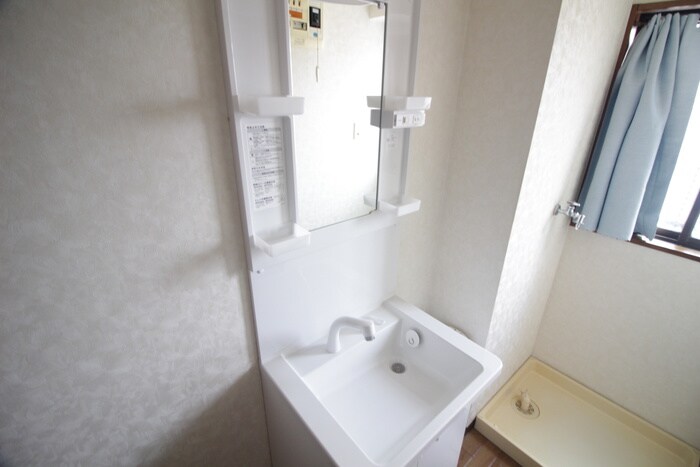 物件内観写真10　(洗面)