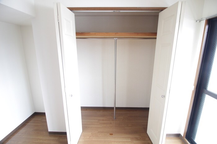 物件内観写真15　(収納)