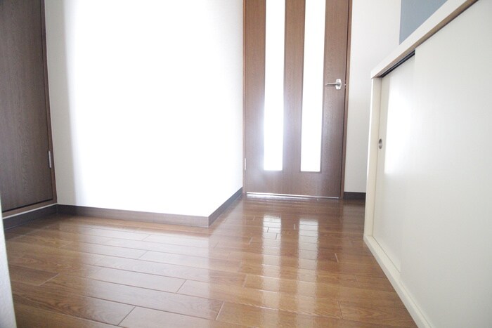 物件内観写真21　(廊下)