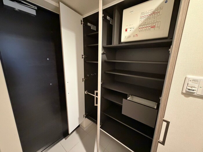 物件内観写真17　(靴箱)