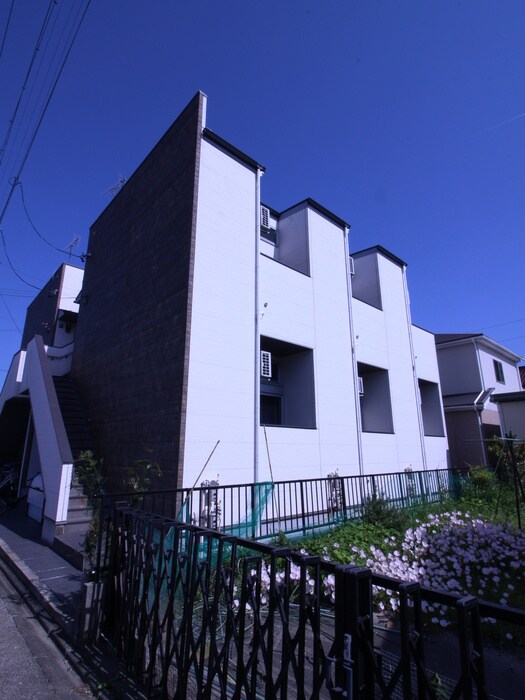 物件外観写真2　(外観写真)