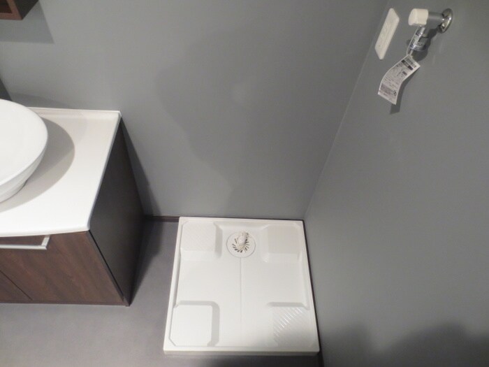 物件内観写真9　(洗濯機置場)