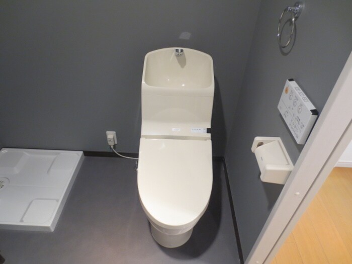 物件内観写真11　(トイレ)