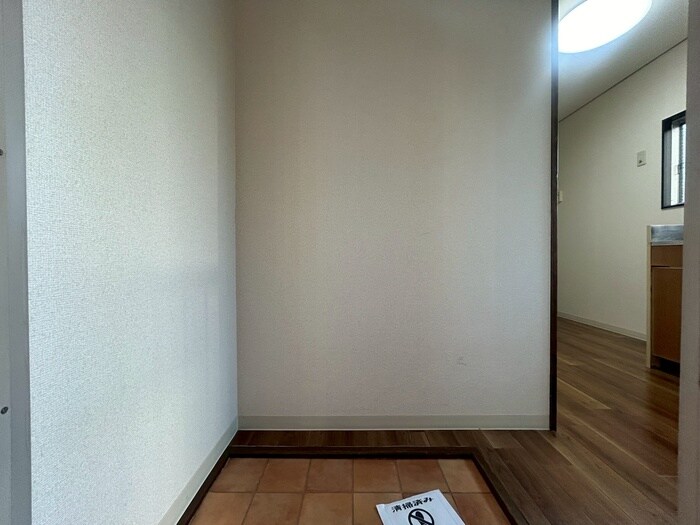 物件内観写真22　(玄関)