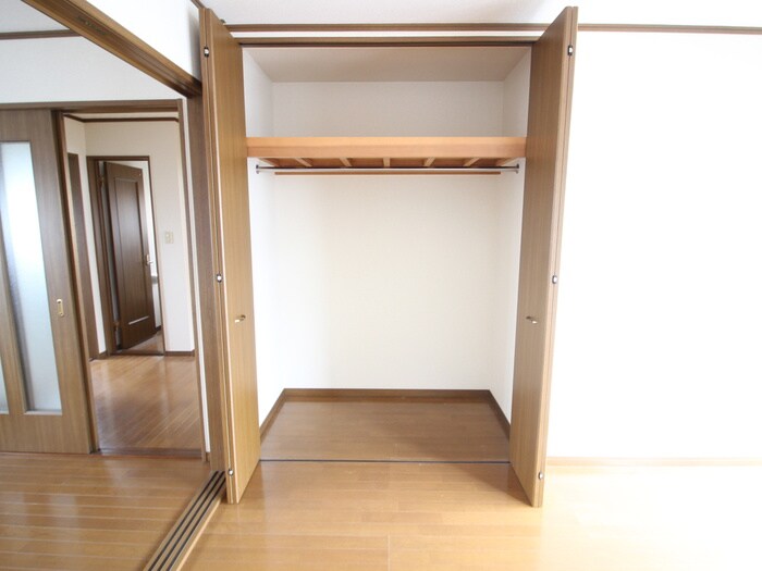 物件内観写真13　(収納)