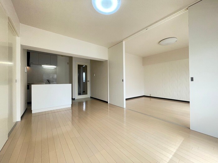 物件内観写真8　(居室)