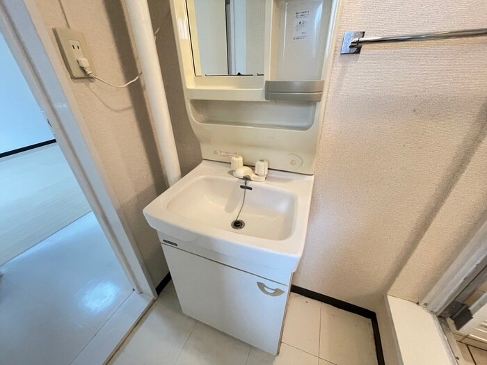 物件内観写真12　(洗面)