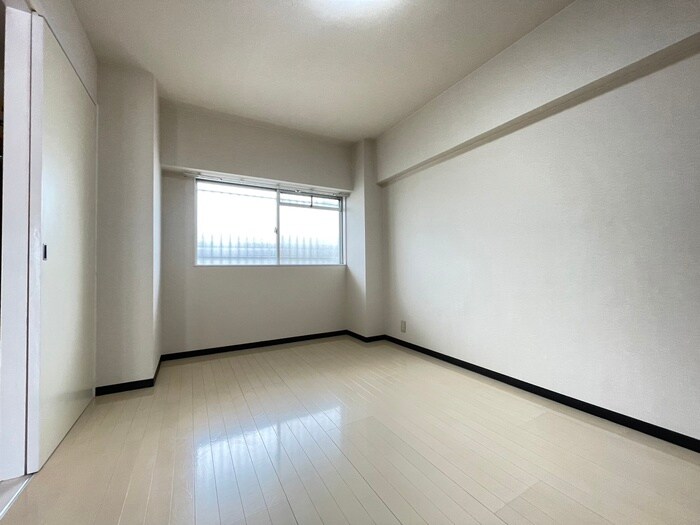 物件内観写真18　(居室)