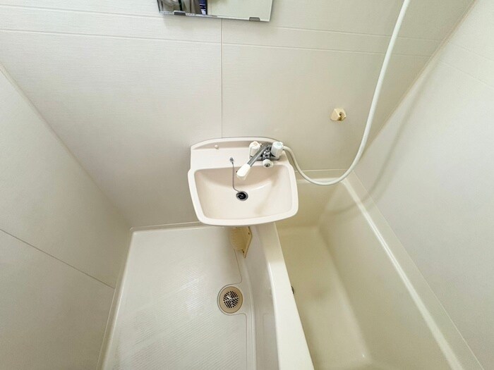 物件内観写真12　(洗面)