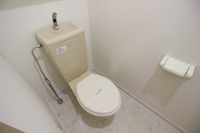 物件内観写真16　(トイレ)