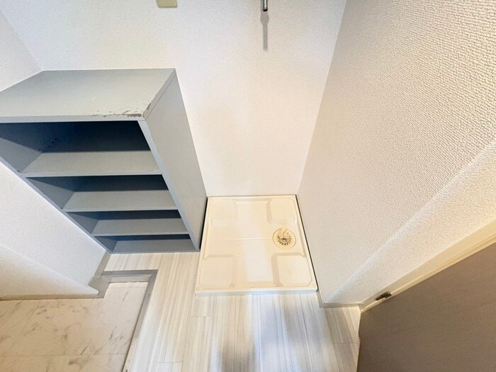 物件内観写真17　(洗濯機置場)